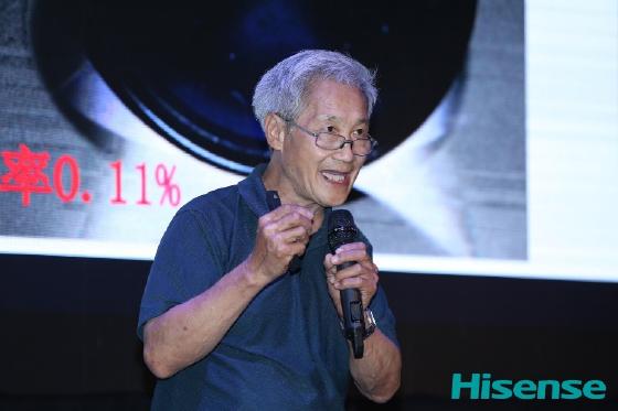 除了全幅机身+定焦镜头 好的摄影作品还需要一个它