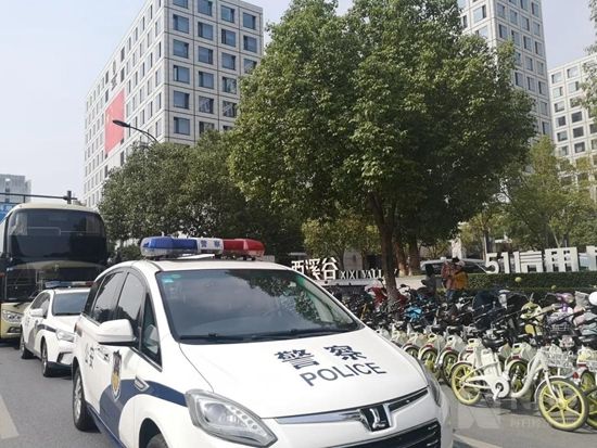 51信用卡被查引发“爬虫技术”争议 是否侵犯个人信息？