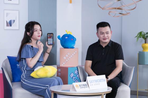 客厅秒变影院 创维75A9剧幕影院惊艳亮相“老王的客厅”