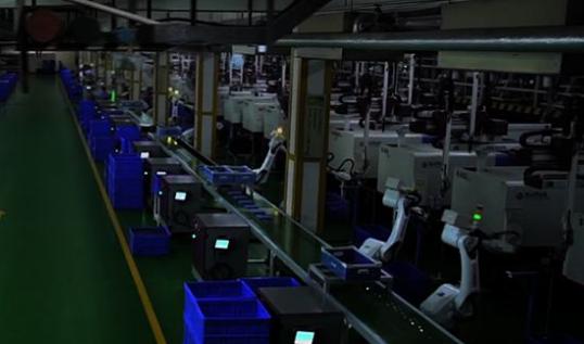 “黑灯”工厂背后是人工智能、5G、大数据