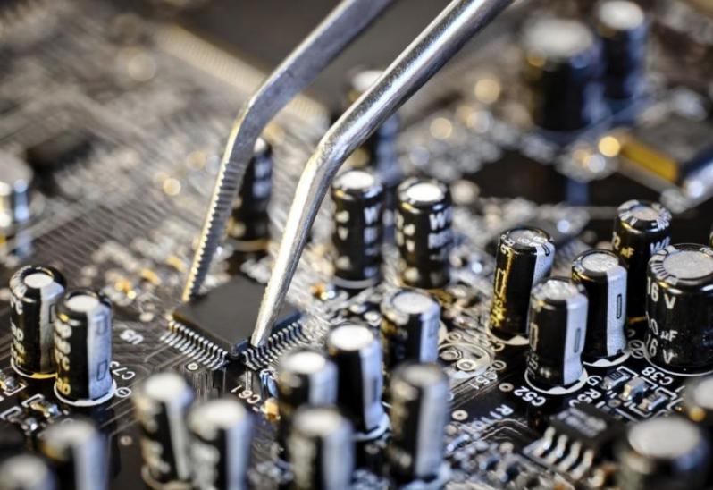 供应短缺预期升温 国产半导体龙头加速崛起