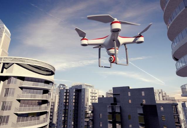 大疆“造车”背后 无人机市场遭遇天花板