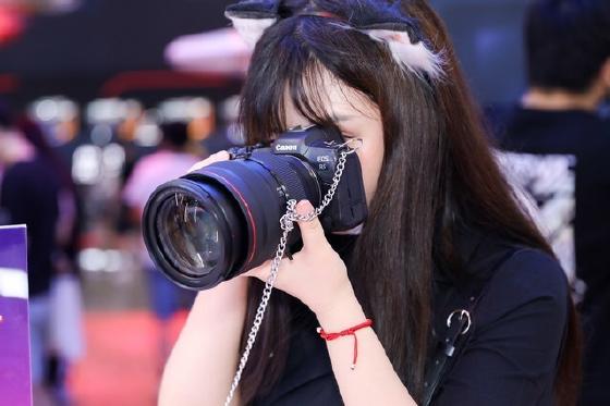佳能EOS R5/R6亮相ChinaJoy 记录Coser动人瞬间