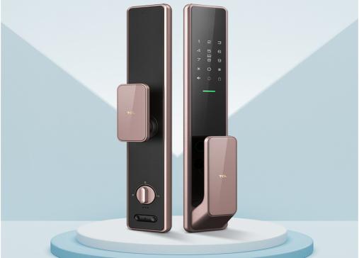 撒贝宁x尼格买提联手坐镇直播 ?TCL智能锁惊艳亮相央视国宝大会