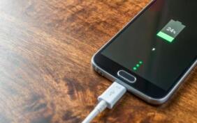 手机未“老”电池先“衰” 充电习惯或是背后黑手