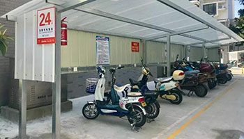 电池入室、甩飞线！电动自行车充电难 公共充电桩受冷落