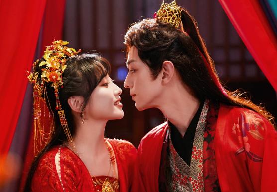 平台开始拼“内功” 泛娱乐直播融入网文IP新元素