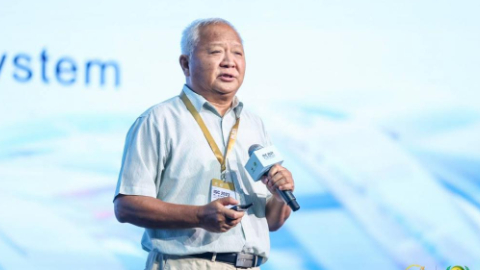 用内生安全的方法解决AI安全问题