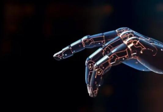 大模型向普通人开放是人工智能产业里程碑