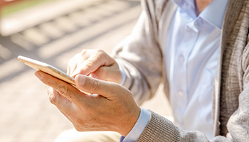 工信部推动超1.4亿台国产智能手机和智能电视适老化改造