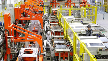 踏准智能制造节拍 海尔青岛洗衣机互联工厂生产线见闻