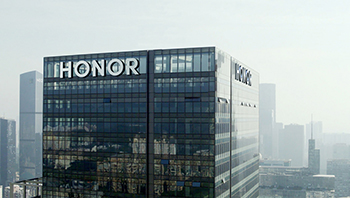 荣耀CEO赵明：苹果的AI方案会让整个行业清醒 集成第三方AI不是AI手机