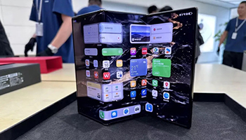 华为Mate XT价格热炒背后的困局与挑战