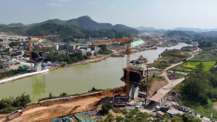 湾区半导体产业生态博览会吸引逾400家知名企业参会