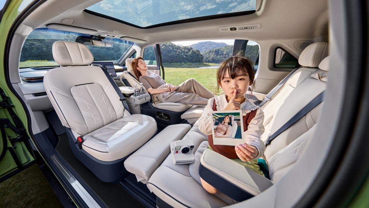 上市即交付，极氪MIX全国交付火热