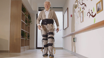 养老场景应用火爆 外骨骼机器人加速入局“银发经济”