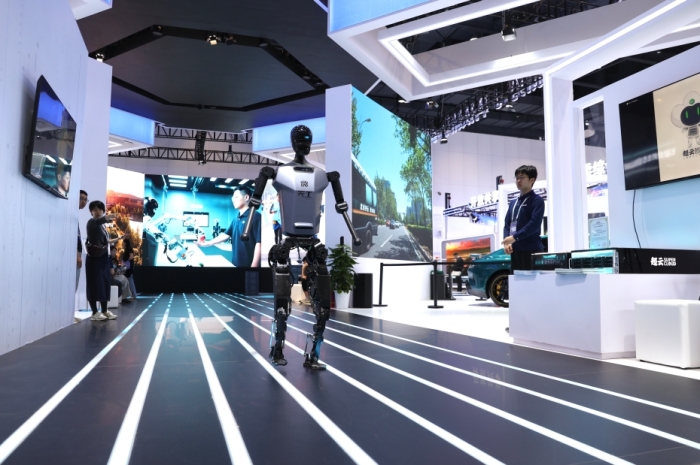 从“中国制造”到“中国智造”：外国人眼中的中国经济韧性