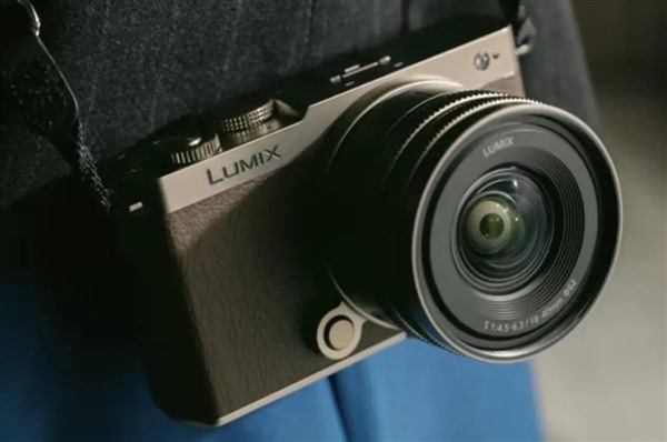 松下推出LUMIX S9相机“钛金色”版本引入全新三涂层技术提升机身光泽质感