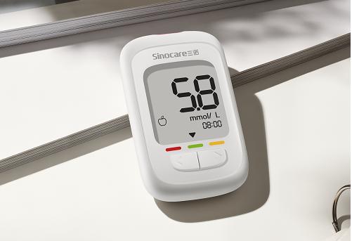 别让血糖失控！测糖仪选对了吗？三诺优佳血糖仪怎么样，看这篇就懂