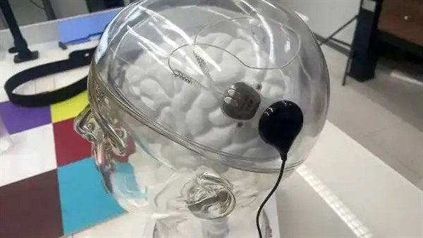 从解码大脑到调控大脑，为脑疾病治疗开启新可能