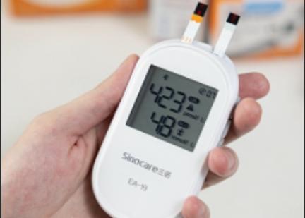 真实经历分享：家用尿酸仪怎么选？三诺尿酸仪助力老爸重拾健康