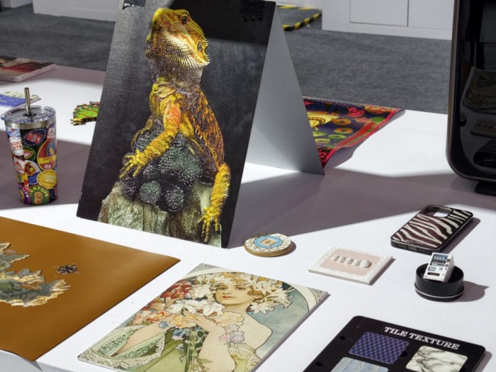 全球首款消费级立体纹理 UV 打印机安克 eufyMake E1 正式登陆中国市场