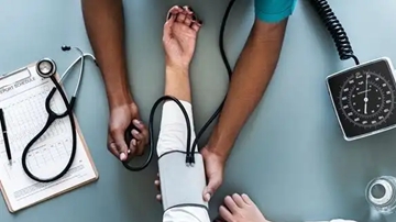 硅藻微米机器人精准“狙击”脑胶质瘤