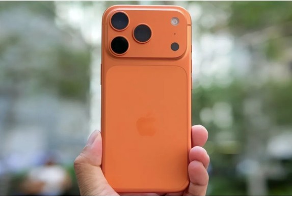 iPhone 17价格崩盘：苹果的高端信仰，正在被中国渠道商击碎